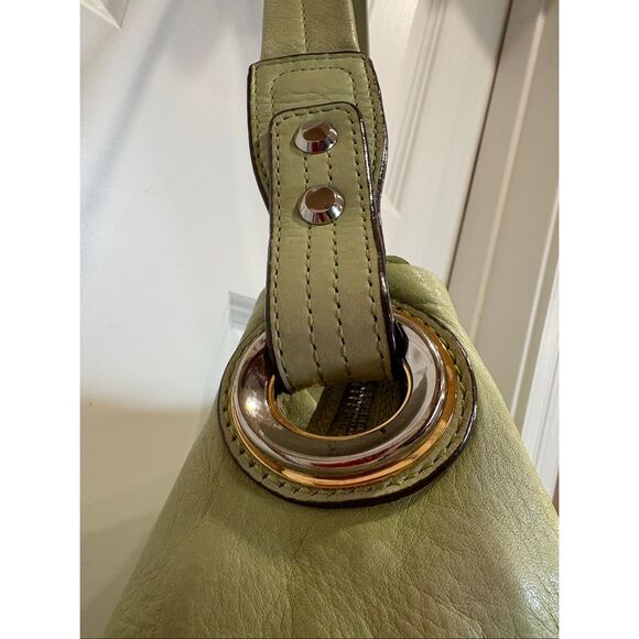 B. MAKOWSKY - Quilted Pebbled Leather Hobo Shoulder Bag in Celery - Like New! - Picture 15 of 16